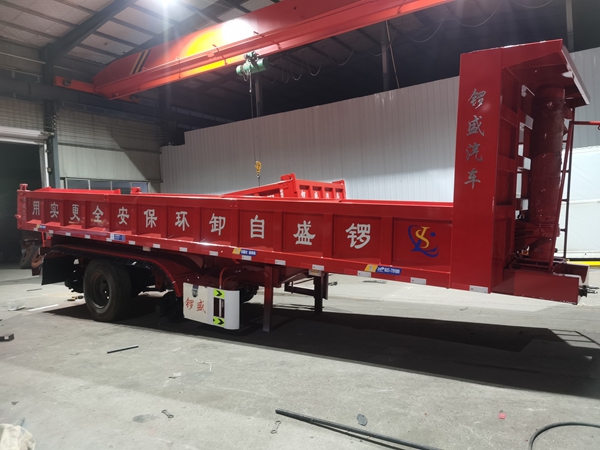 低平板自卸半掛車(chē)